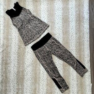 Lululemon Matching Activewear Set in Ace Spot Grain Tank Crop Pant EUC